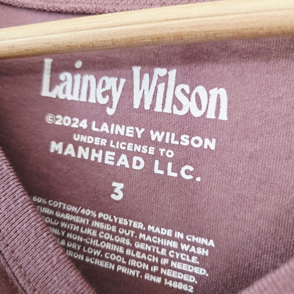 Lainey Wilson Graphic Tee (3X) - Picture 3 of 4